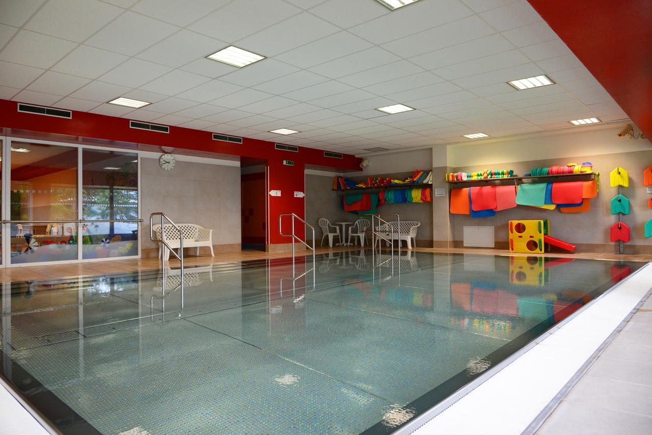 Sporthotel Zimni Stadion Benesov ภายนอก รูปภาพ